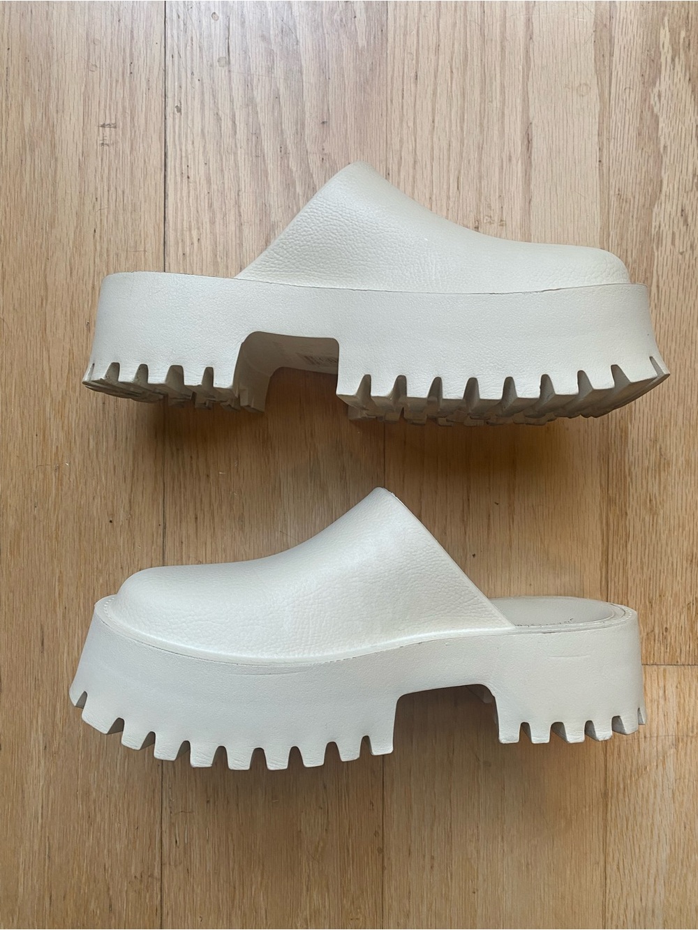 Jeffrey Campbell Clogge Platform Mule Cream - Picture 8 of 11
